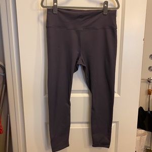 Fabletics High-Waisted PowerHold Legging - Short